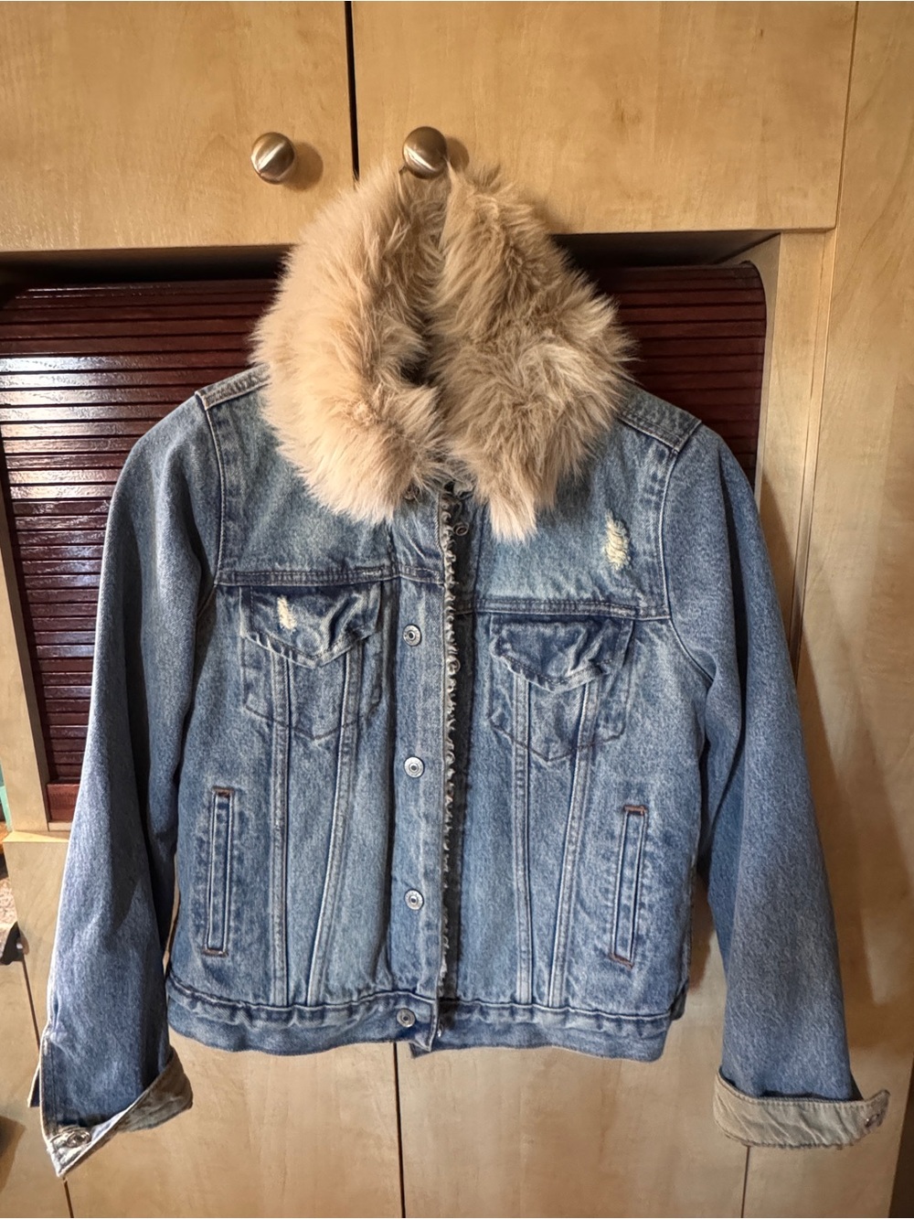 Abercrombie & Fitch Light Blue Denim Jacket with Beige Faux Fur Collar